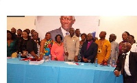 John Kufuor in a pose with civil society members and officials of the Foundation