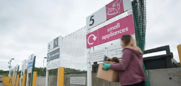 The council wants to use the tips near Banbury and Faringdon for longer