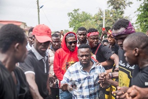 Shatta Wale was mobbed during his arrival for Asantehene's Akwasidae festival