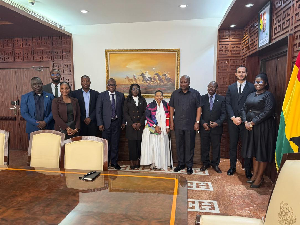 Mahama (4th from L) with the team when they met