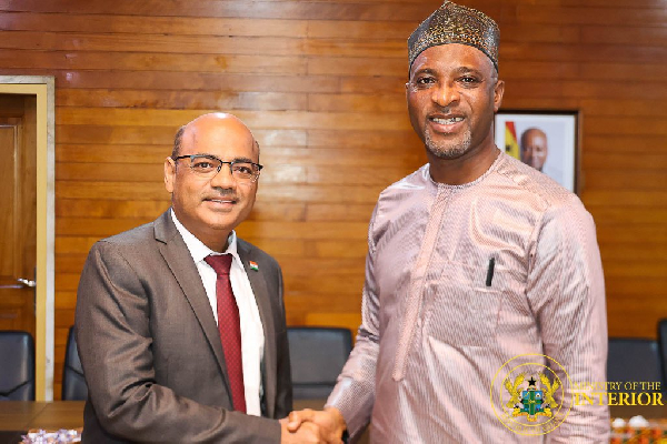 The Indian High Commissioner to Ghana, Manish Gupta (L), with Muntaka