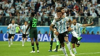 Argentina scores Nigeria 2-1