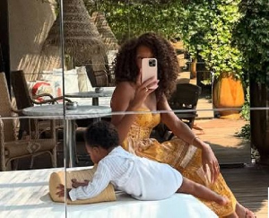 Thomas Partey's girlfriend, Janine Mackson sharing some fun moments with her daughter