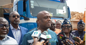 Govment ban land transit of commercial quantities of cooking oil thru di kontris borders afta dis