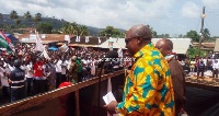 President Mahama addressing the crowd