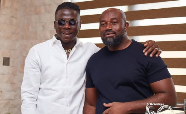 Stonebwoy with McDan posing for a picture