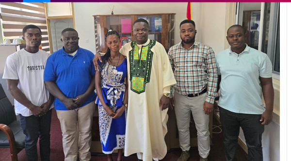 Dorcas (third from left) scored aggregate 7 in the WASSCE examination