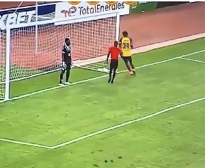 Kinito, kicked the keeper’s towel away