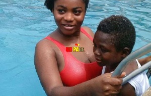 Yaw Dabo Girlfriend At The Pool