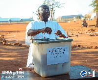 Dr. Bawumia captured casting his vote