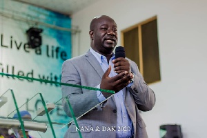 Dr  Dickson Adomako Kissi
