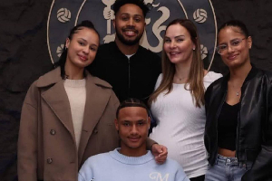 Divorce dispute keeps Eboué away from son’s Chelsea deal