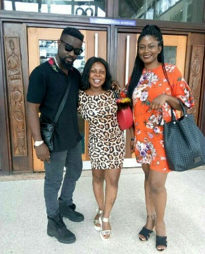 Tracy in maternity wear with Sarkodie and Afia schwarzenegger