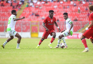 Players of Kotoko and Dreams during the game