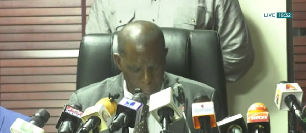 Minority protests government's nearly 30% reduction in cocoa prices