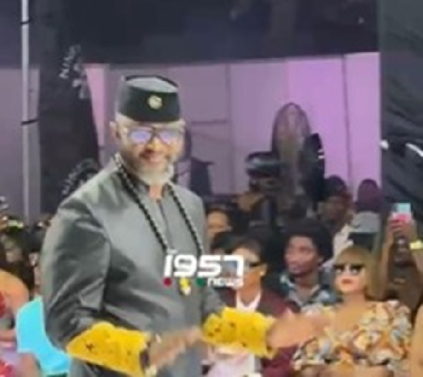 Yaw Ampofo Ankrah flaunts bold fashion at Rhythms on the Runway Anniversary