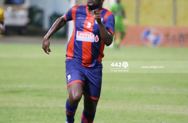 Gyan made his debut for Legon Cities