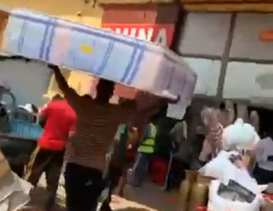 The man spotted returning the 'rubber mattress' to China mall for a refund