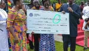 The cheque which showed the reward package for the best teacher had the word 