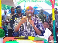 Dr. Mahamudu Bawumia speaking at the 12th day funeral celebration of the late Gonja Overlord