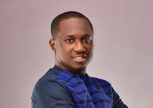 Siisi Baidoo is a worship leader