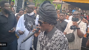 Kojo Antwi performing at his mother's funeral