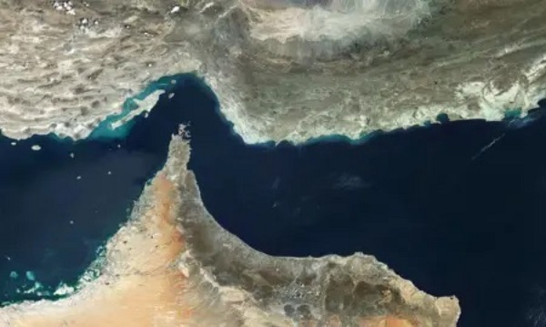 Iran halts Strait of Hormuz oil traffic after Israel's Lebanon attacks