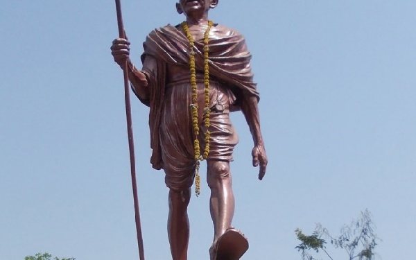 Statue of Mahatma Gandhi on campus of the University of Ghana
