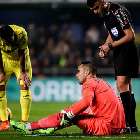 Sergio Asenjo injured