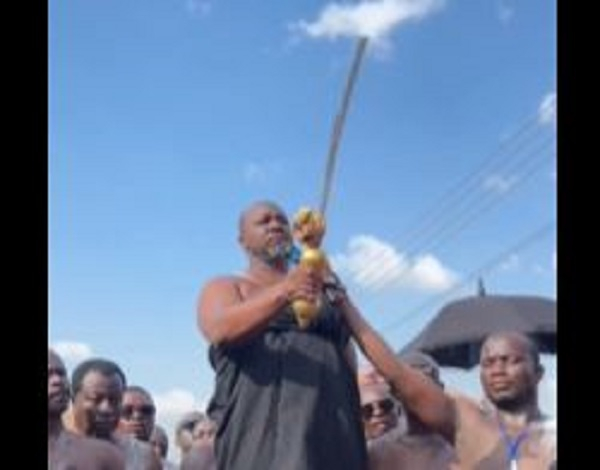 Daasebre Osei Bonsu III during his swearing-in on Monday