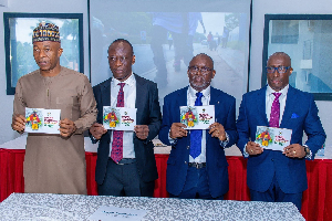 President of Ghana Olympic Committee, Richard Akpokavie (2nd from right)