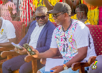 Ghana U-20 head coach, Maxwell Konadu (R)
