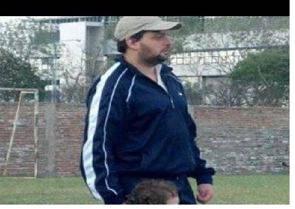 Argentine coach, Gustavo Jose Castelli