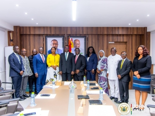 Energy Minister inaugurates new Petroleum Commission Board