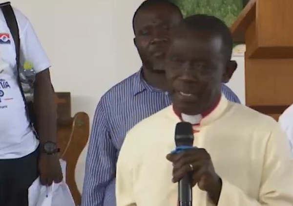 Diocesan Bishop of Obuasi Methodist Church, Right Reverend Hayford Aduse-Poku