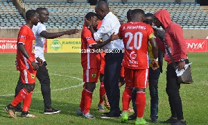 Charles Akonnor, Asante Kotoko coach with the players