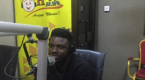 The rapper claims he has lost trust in Ghanaian politicians