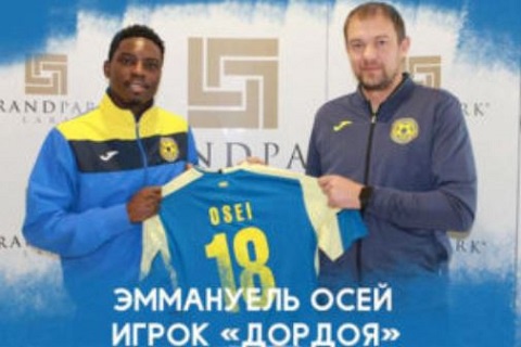 Emmanuel Osei was handed the number 18 jersey at Dordoi Bishkek