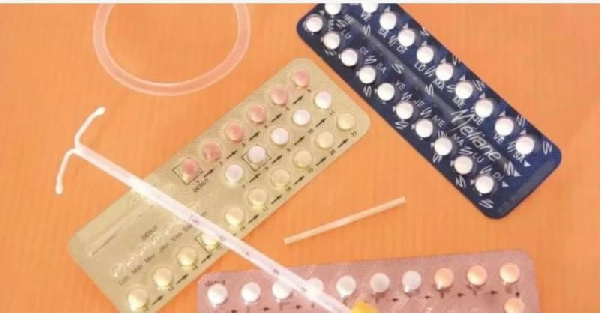 Contraceptives dey different types for women to use