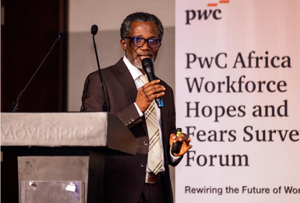 Tsey is an Associate Director of Workforce Transformation at PwC