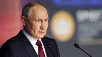 Vladimir Putin say moving nuclear weapons na about containment