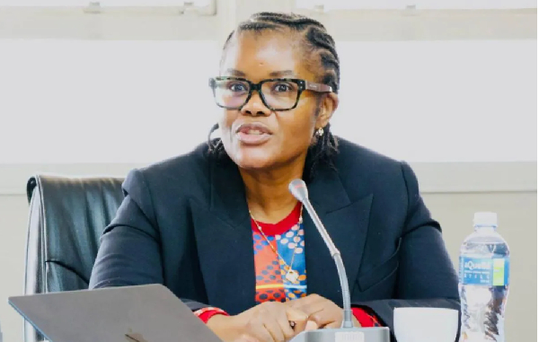 President Cyril Ramaphosa don sack di Minister of Higher Education and Training, Nobuhle Nkabane