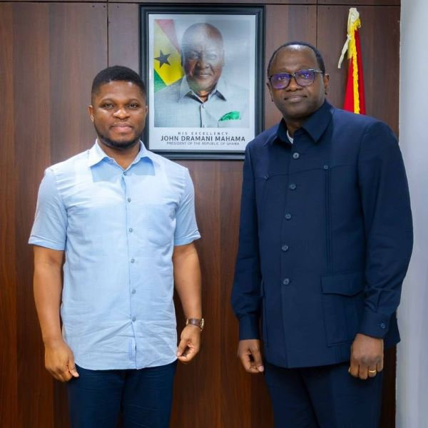 Sammy Gyamfi, CEO of GoldBod (L), Sierra Leonean finance minister (R) Sheku Ahmed Fantamadi Bangura