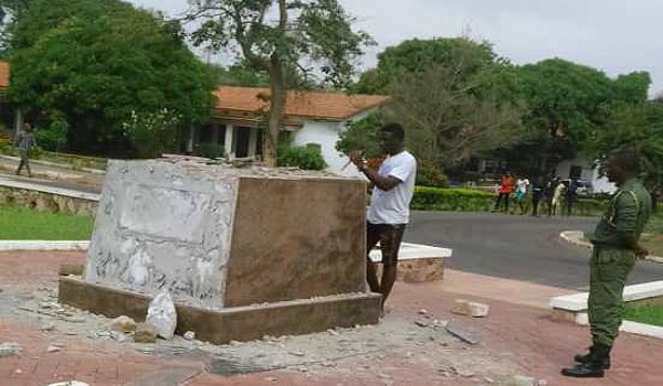 The statue being removed