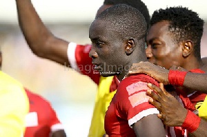 Asante Kotoko striker Dauda Mohammed been mobbed by team mates