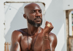 Ghanaian singer/songwriter, Kwabena Kwabena