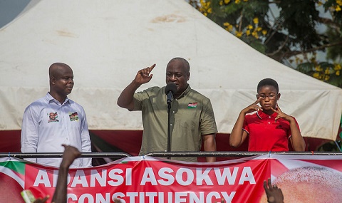President John Dramani Mahama at a mini rally at Anwiaso, Adansi Asokwa