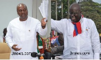 President John Dramani Mahama (L) with Nana Akufo-Addo (R)