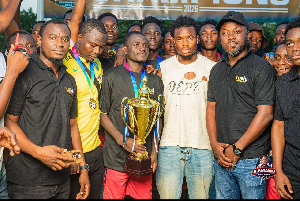 The winning team celebrated with Abdul Fatawu (in white)