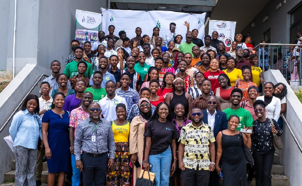 Trainees and organisers at the workshop
